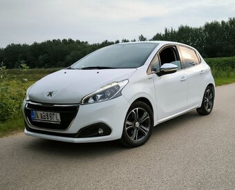 Peugeot 208 - 3