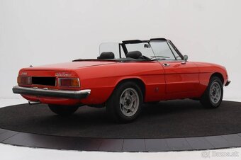 Alfa Romeo Spider 2.0 Veloce 2000 z roku 1981 - 3