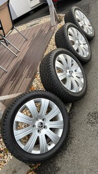 Alu disky Škoda R17 + 225/45 R17 zimné - 3