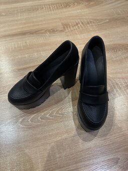 Dámske topánky na platforme - 3