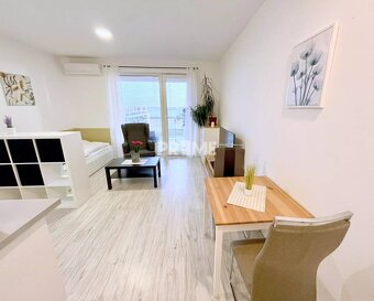 MODERNÝ 1i byt, SLNEČNICE,PARKING, LOGGIA, KLÍMA, Zuzany Cha - 3