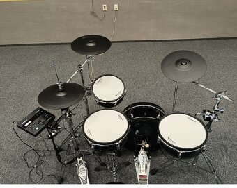 ROLAND VAD 103 Black - 3