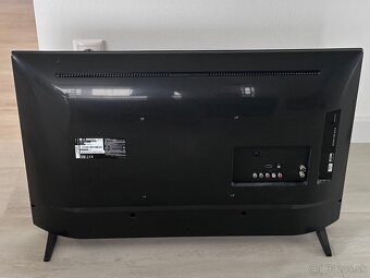 LG 32 TV + Chromecast - 3