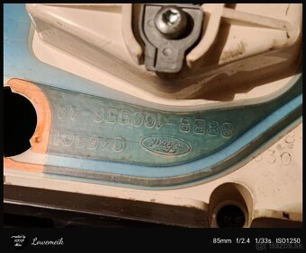 Predám prístrojovú dosku na  Ford Sierra viď foto - 3