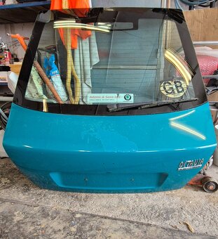 Predam na škodu octavia 1 viac dielov - - 3