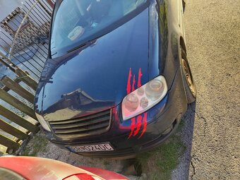 VW touran - 3