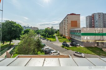 Na predaj | 2 izbový byt, Petržalka - Holíčska ul. - 3