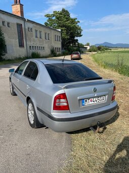 Škoda Octavia I 1.6 MPI benzín - 3