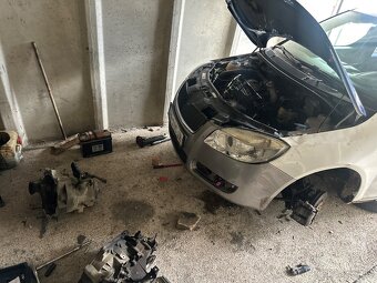 Predám skoda Roomster 1.4 TDi - 3