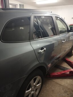 Santa fe 2.2 CRDi 110kw rozpredám - 3