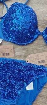 Modré bikiny - 3
