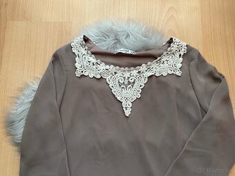 Dámska blúzka s čipkou - 3