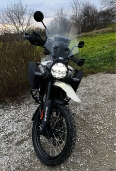 Royal Enfield Himalayan 450 po zabehu, s prislusenstvom - 3