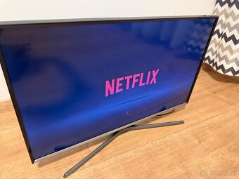 32” Samsung TV UE32J5572SU - 3