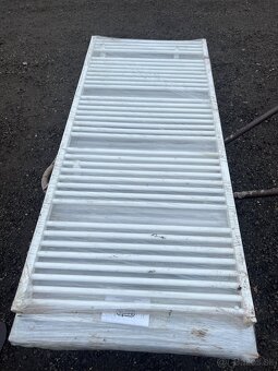 rebríkový radiátor do kúpeľne – 170 × 75 cm - 3