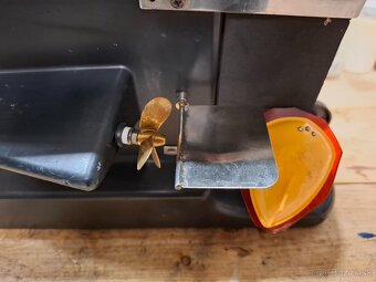 Zavážacia loďka Bait Liner so sonarom - 3