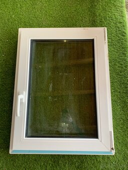 Predám použité  Plastove dvojsklo - 3