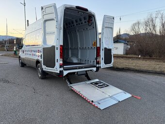 Preprava dodavkou s hydraulickym celom - 3