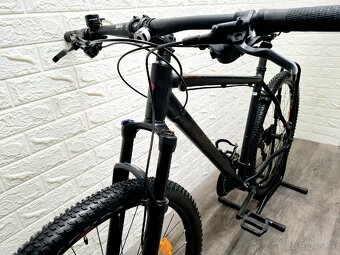 Ponúkam na predaj horský bicykel White XC 290 Comp 29" - 3