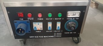 Stroj na výrobu plazivého dymu 6000W - 3