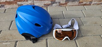 Predam detské  lyže, lyžiarky, prilbu. - 3