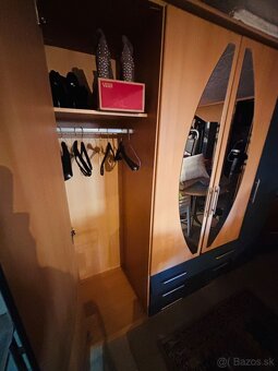 Šatnikova skrina. 3 m - 3