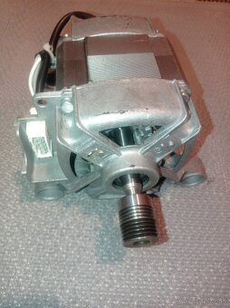 Predám práčku Electrolux na diely - 3