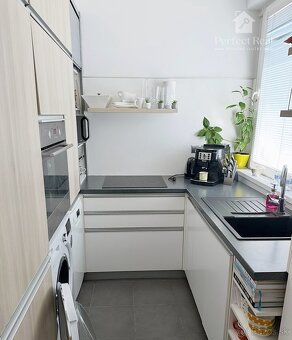 🏡 Moderná dvojgarsónka de luxe s balkónom - Petržalka - 3