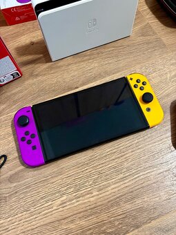 Nintendo Switch OLED + príslušenstvo - 3