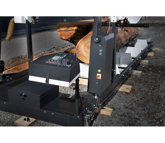 Pásová píla Logosol B 1651 - 3