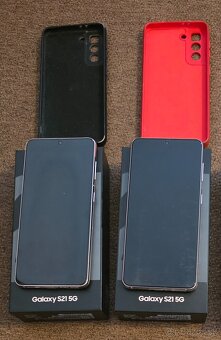 Samsung Galaxy S21 - 2 ks - 3