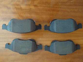 BREMBO BRZDOVÉ DOŠTIČKY - 3