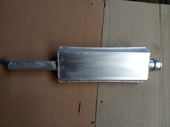 Belarus MTZ výfuk - 3