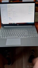 Laptop HP 15s-eq1615nc, strieborný - 3