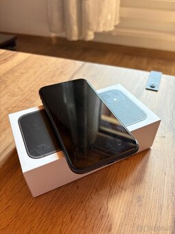 Apple IPhone 11- 128GB - 3