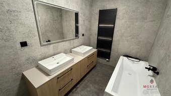 3 izbový byt   Topoľčany  s vlastným parkovacím miestom / PR - 3