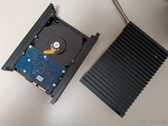 SCYTHE HIMURO - Antivibračný a odhlučňovací box pre HDD 3.5 - 3