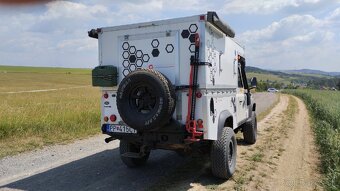Land Rover Defender 110 puma - 3