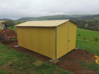 Plechová garáž / sklad 3×5 m – Sedlová strecha – RAL 1002 - 3