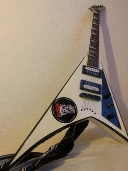 Elektrická gitara Jackson Rhoads JS302T - 3