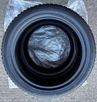Zimné pneumatiky 225/45 R17 Hankook Winter Icept EVO2 - 3