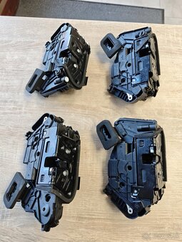 Zámok dverí OCTAVIA III., SUPERB III., KAROQ, KODIAQ - 3