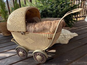 Prútený kočík pre bábiky - 3