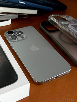 Apple iPhone 15 Pro Max 256GB Natural Titanium + Záruka - 3