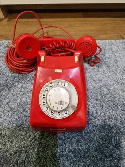 Retro telefony - 3