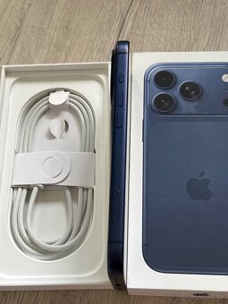 17 Pro 256Gb Blue Titanium - 3