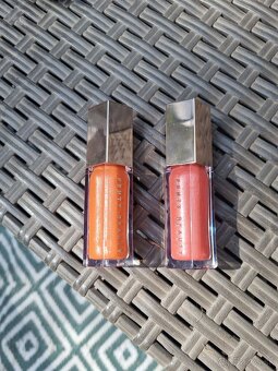 Fenty Beauty gloss bomb lesky cena je uvedená za 1kus - 3