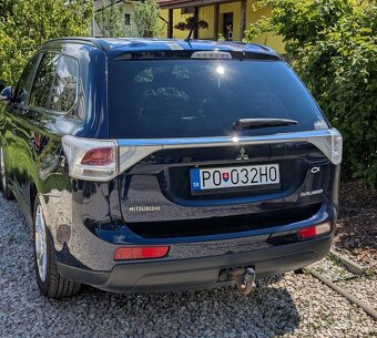 Predám Mitsubishi Outlander 3 2013 2,2DI-D 110kW - 7 miestne - 3