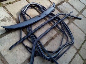Predám Kapotu,Plast Torpédo,Lišty,Kédre felicia 1,3mpi - 3