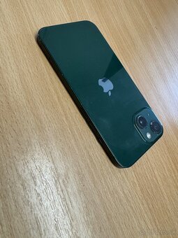 iPhone 13 – zelený - 3
